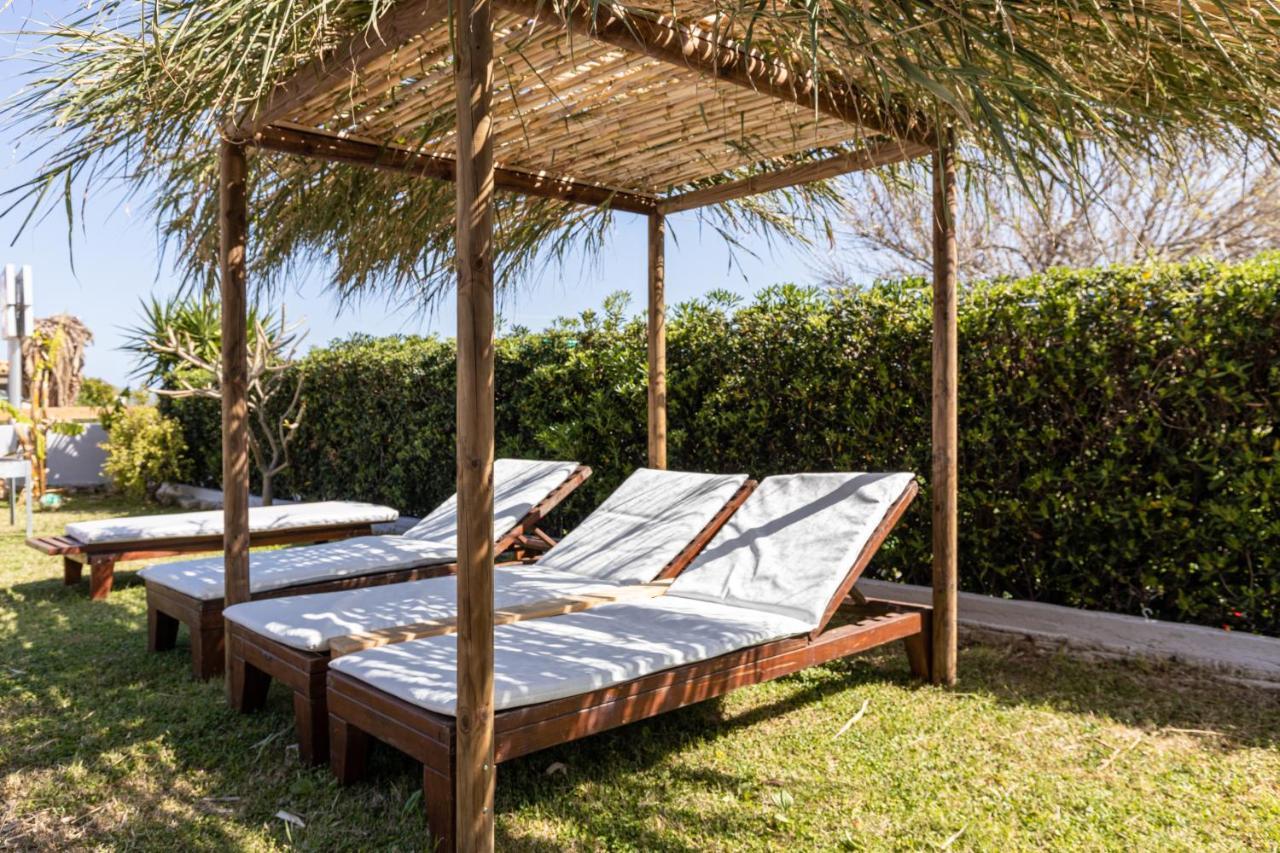 Banana Moon Aparthotel Adelianos Kampos Buitenkant foto