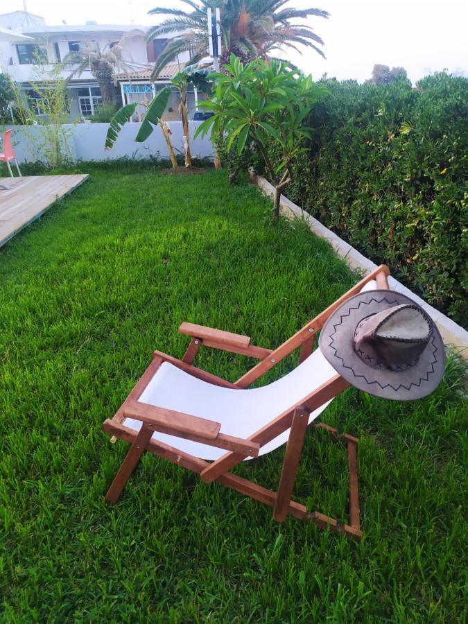 Banana Moon Aparthotel Adelianos Kampos Buitenkant foto